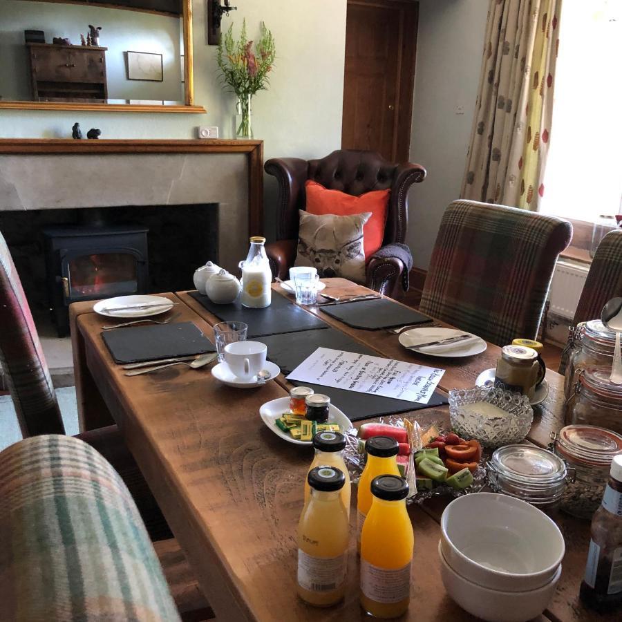 The Hollow Bed And Breakfast Great Longstone Buitenkant foto